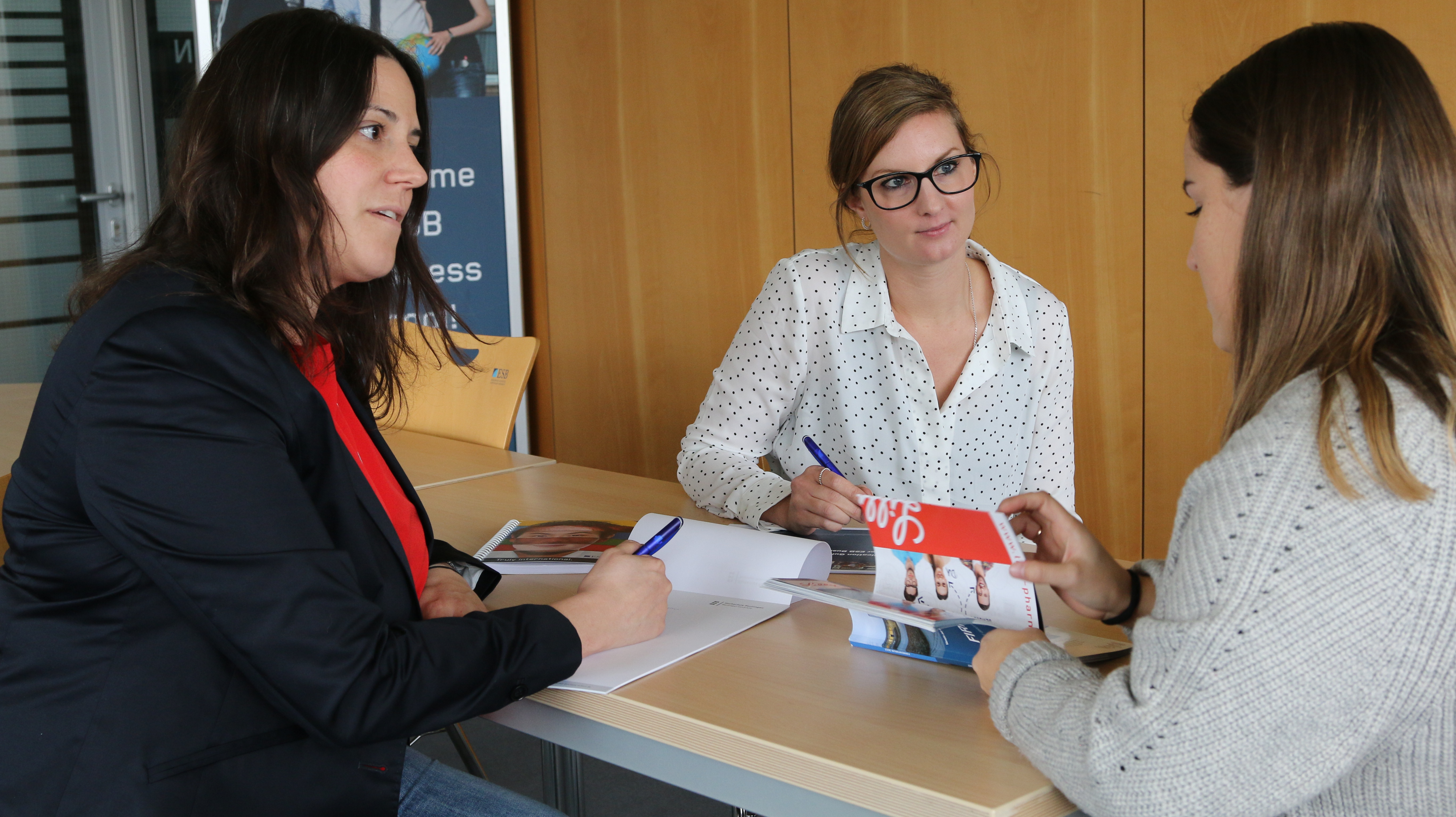  ESB Business School student in a meeting with the ESB Career Center representatives