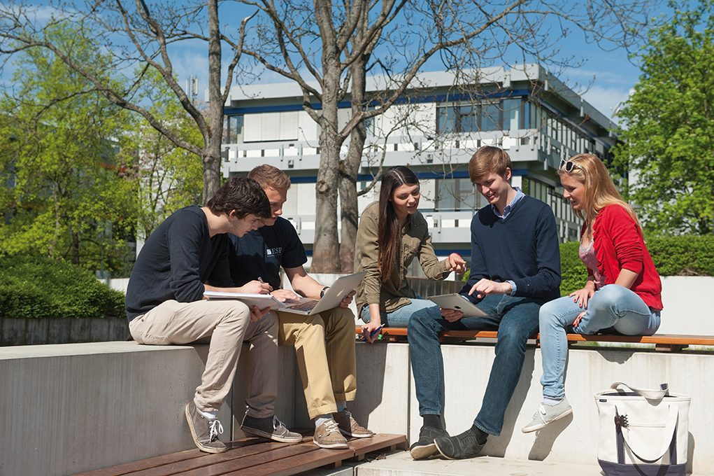 International Industrial – Operations ESB Business School students interacting with each other on the Campus.