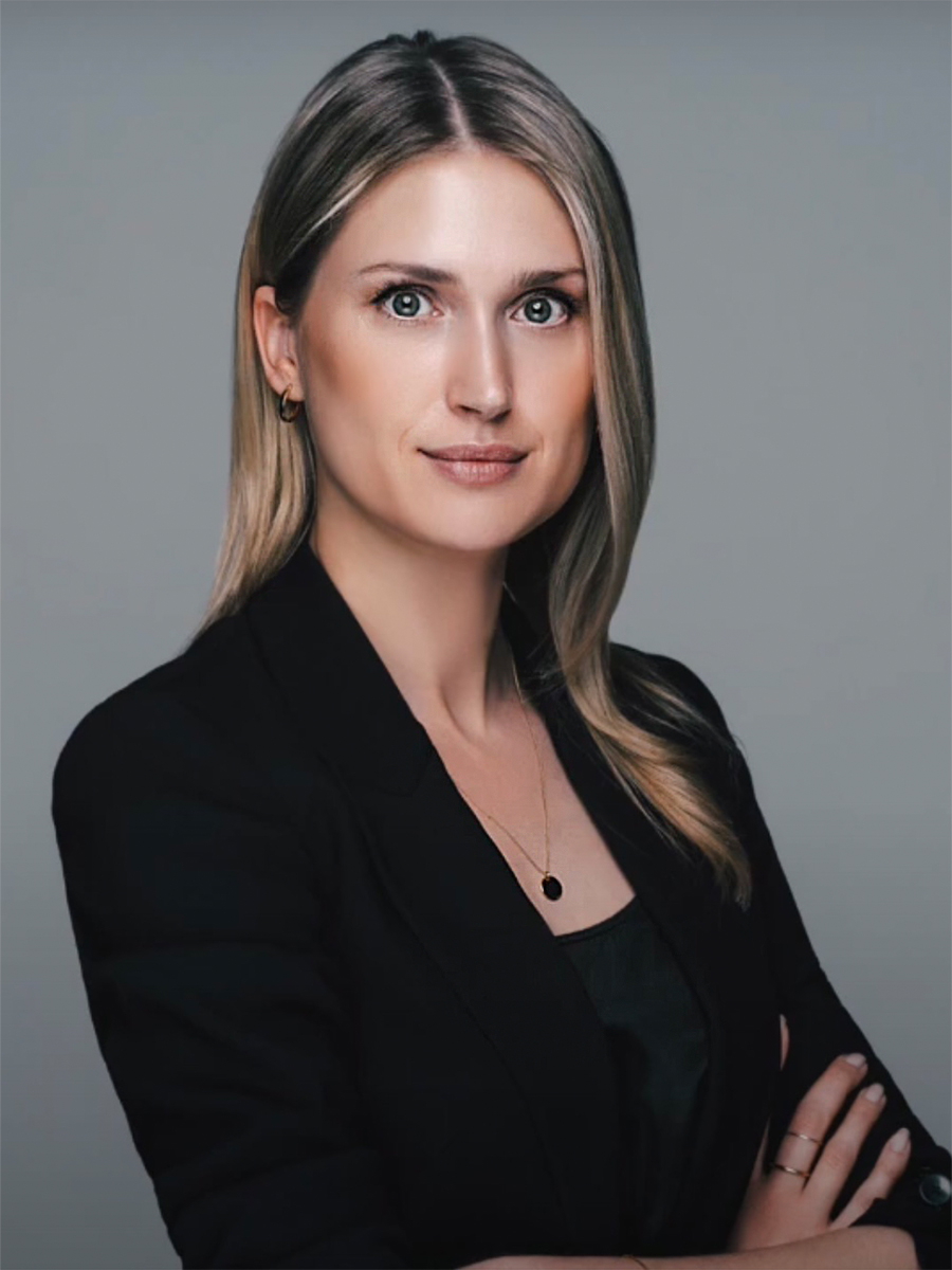 Viktoria Kirchmaier   Vice President Global Sales Development Office  HUGO BOSS AG  Graduate of 2016