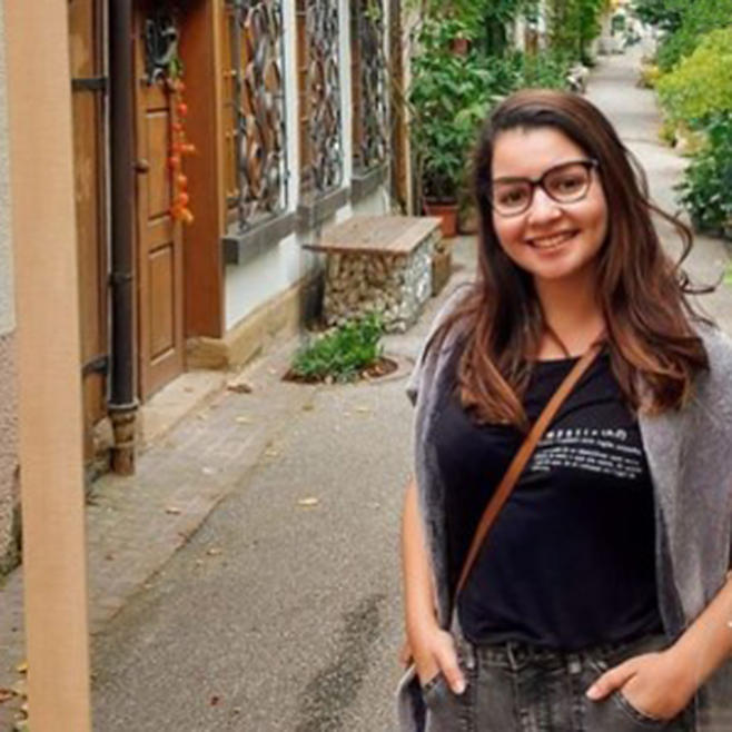 Ein Bild von Naiara, eine Austauschstudentin der ESB Business School von Brasilien