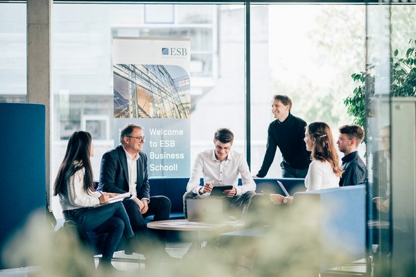 International Management double Degree Professor and Students interacting at the ESB Business School.