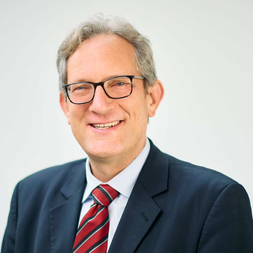 Portrait von Prof. Dr. Philipp von Carlowitz