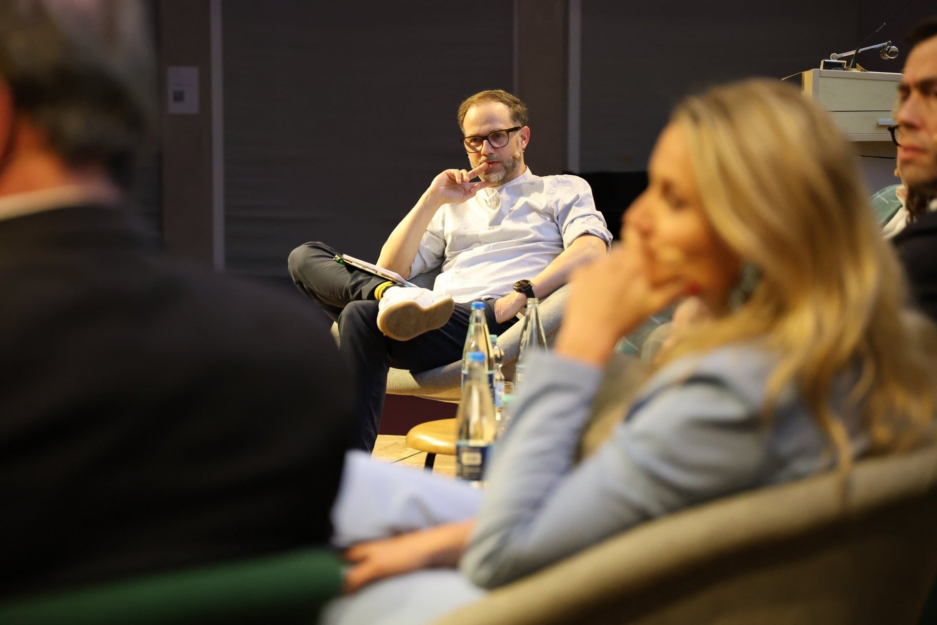 Rainer Maria Jilg moderated the 2026 ESB Economic Forum