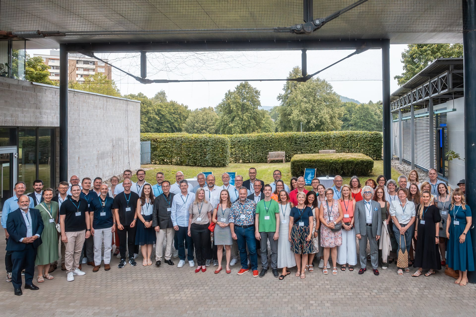 Group photo of all guests at the MBA International Management Part-Time celebration event