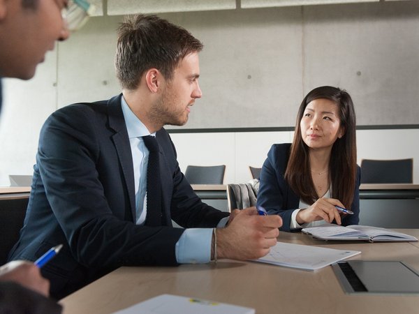  ESB Business School International Business Development student speaking with a partner company representative