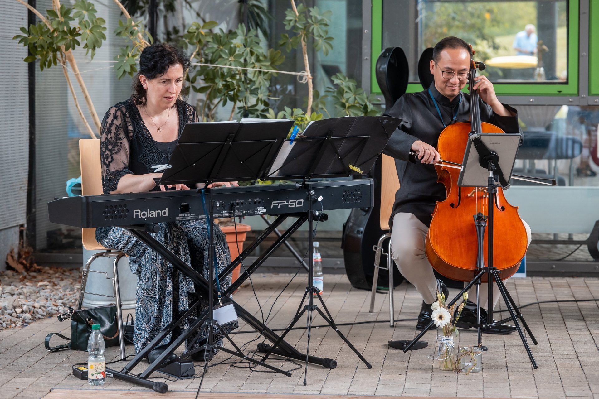 Musicians at the MBA International Management Part-Time celebration event