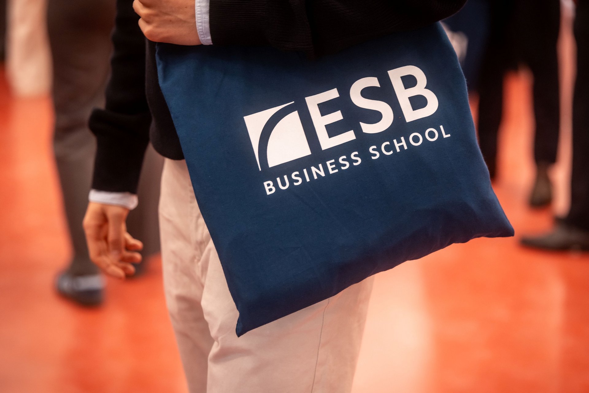 ESB students on the FiFo